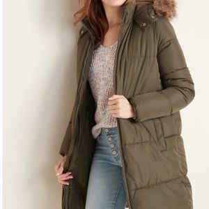 NWOT Old Navy Women's Puffer Jacket XL
